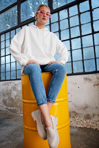 MEECY Weißes Damen-Sweatshirt mit Kapuze und Kängurutasche