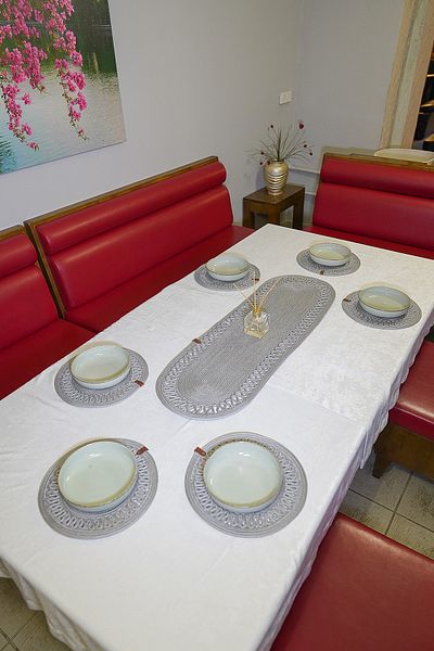 MaVaux Embroidered Placemat Jute Silver Pad Plate Single, Set, Durable, Heat Sensitive, Long Lasting,