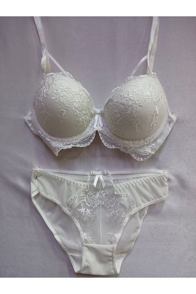 Nurteks Women's Wire Lace Padded Bra Set
