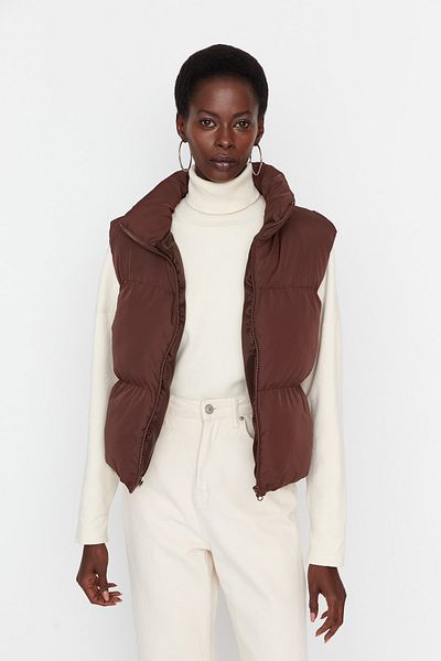 Trendyol Collection Кафява пухена жилетка TWOAW23YE00059