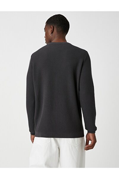 Koton Strukturierter Pullover mit Rundhalsausschnitt