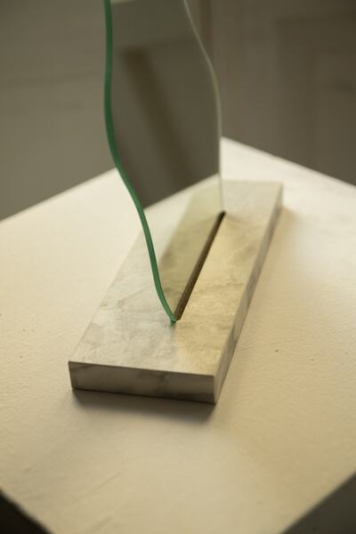 FNC CONCEPT Makyaj Aynası Asimetrik Ayna Dekoratif Selfie Aynası Ev Dekorasyon 20x25 Cm