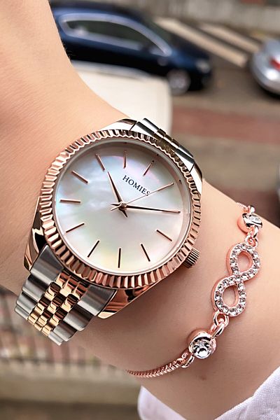 Homies Women's Wristwatch and Gift Bracelet Set