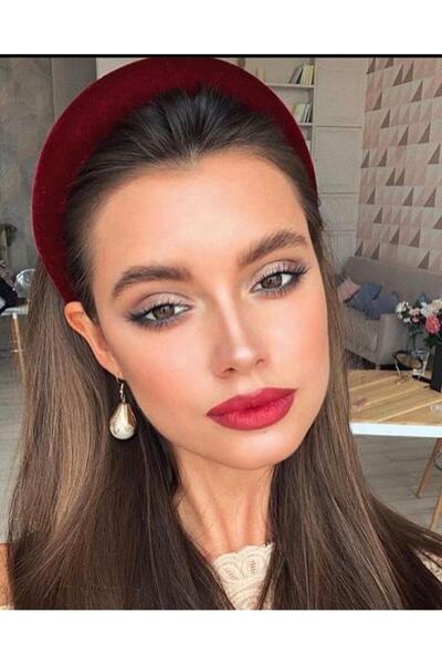 pink flower Висока извита обикновена кадифена корона в бордов червен цвят