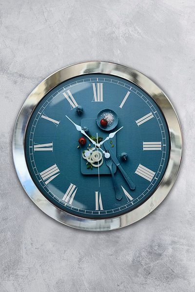 Kasva Concept Gift 36 cm Chrome Metal Kitchen Wall Clock