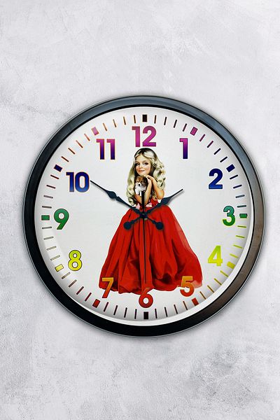Kasva Concept Gift 40 cm Black Metal Young Girl Wall Clock