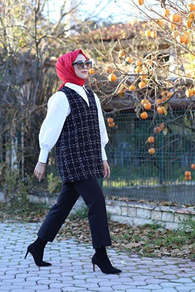 CNG MODA V-Neck Insignia