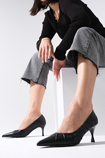 Mio Gusto Dámské boty na podpatku se stahovací šňůrkou Nina Black Color