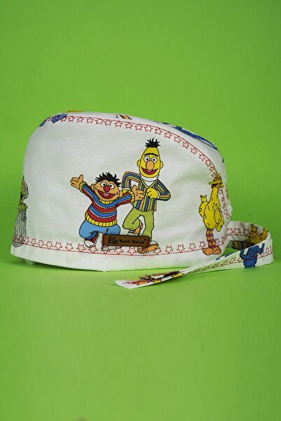 Best Bone Susam Sokağı Desenli Cerrahi Bone