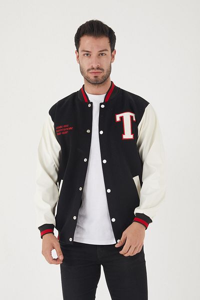 Sporting Men's Black and White Comfortable Cut College Coat
