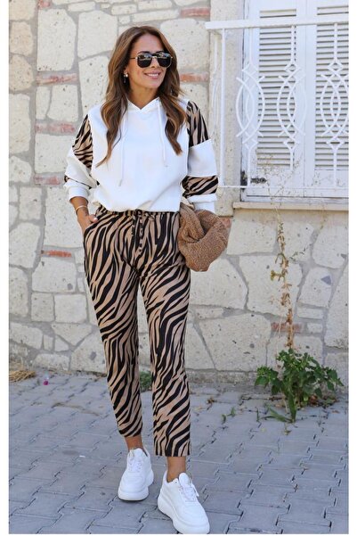 ALYA BUTİK Beyaz Kapüşonlu Zebra Desen Sweat