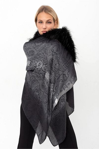 Saria Moda Shawl Pattern Poncho