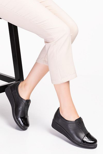 Akgün Terlik Pantofi confortabili, din piele naturală, cu talpă anatomică, crocodil negru