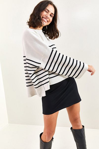 Bianco Lucci Women's Half Striped Loose Knitwear Sweatshirt
