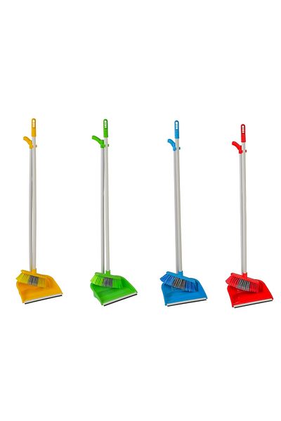BlackBird Home Footed Plastic Handle Brushed Dustpan