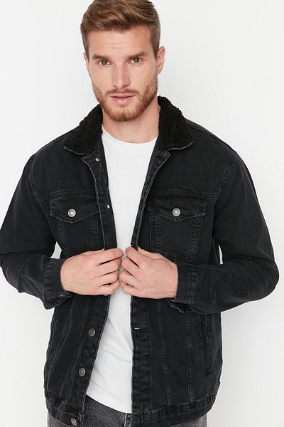 Trendyol Collection Black Regular Fit Fur Collar Denim Jacket TMNAW23CE00018