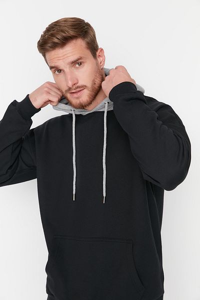 Trendyol Collection Schwarzes, übergroßes Kapuzen-Sweatshirt mit Textaufdruck - Fleece, warm TMNAW23SW00023