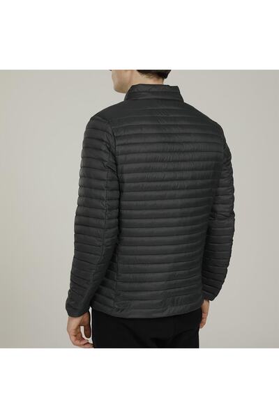 lumberjack Erkek Siyah Renk Ince Şişme Mont Kapşonsuz Perry Coat Sn21