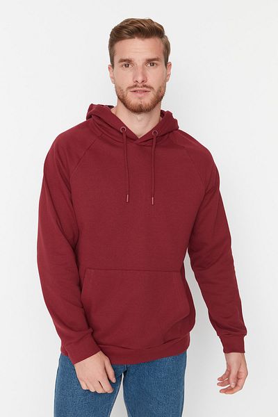 Trendyol Collection Weinrotes Fleece-Sweatshirt mit Kapuze - Normale Schnittform TMNAW23SW00194