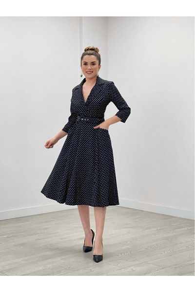 giyimmasalı Rochie midi cu detaliu cu buline din material creponat negru