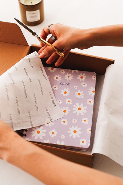 Matt Notebook Blocnotes A5 15x21 Cm Spiralat Riglat Nedatat Daisy