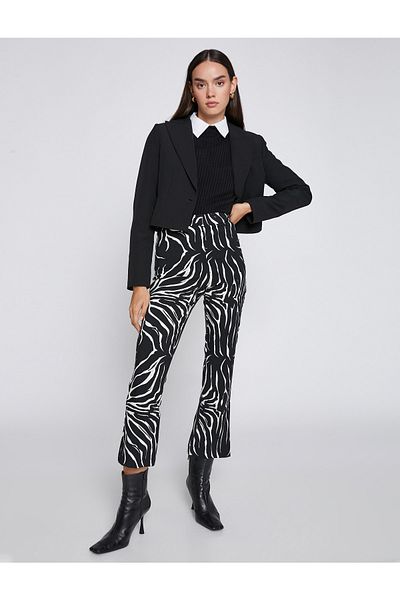 Koton Women's Black Patterned Jeans 3WAK40024PW