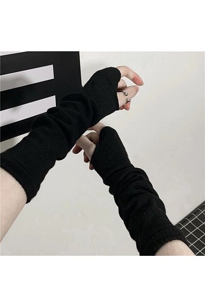 İYİ MODA Black Sleeves