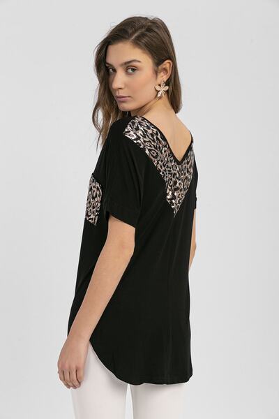EtkiModa Bluză cu tăietură ovală, cu fustă decoltată cu garnitură de leopard negru