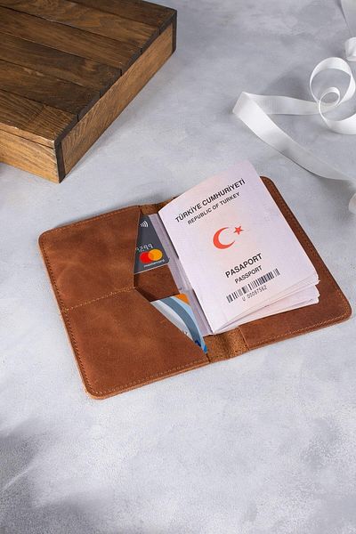 DK LEATHER Кафяв калъф за паспорт от естествена кожа - Портфейл за пътуване - Протектор за паспорт - Калъф за тефтер