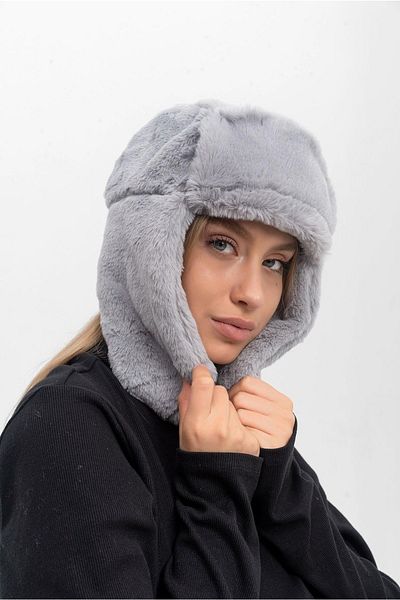 Saria Moda Faux Fur Snow Beret-Hat with Headphones