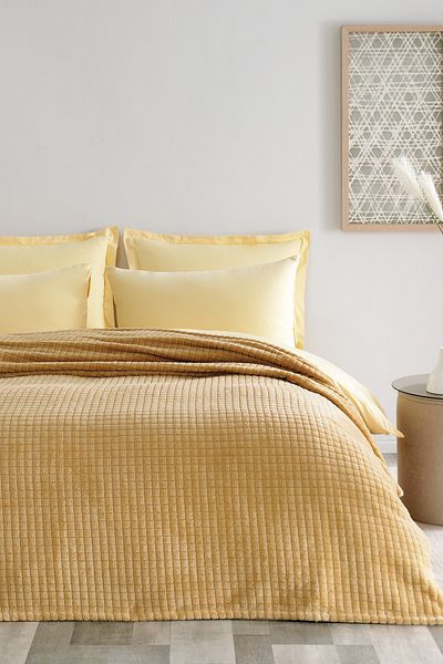 Puffy Trinity Double Wellsoft Blanket - Mustard