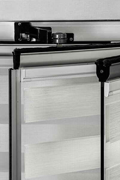 wenthi Kırık Beyaz Yapıştırmalı Cam Balkon Perdesi