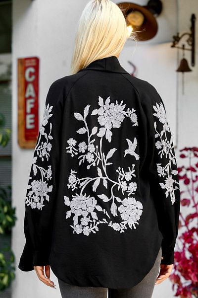 Chiccy Jacket - Black - Oversize