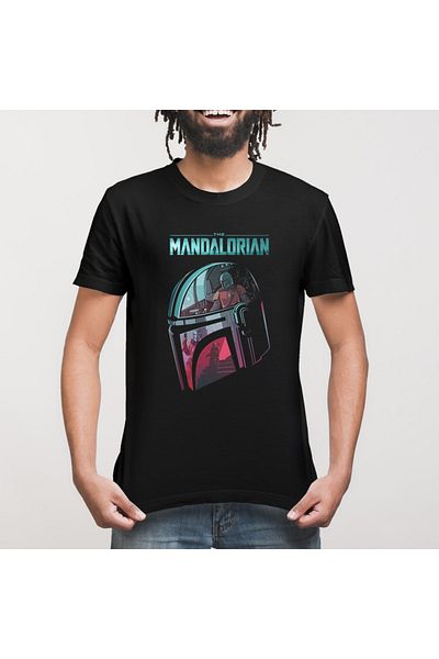 Built By Crazy Tricou unisex The Mandalorian Helmet Reflections Collage