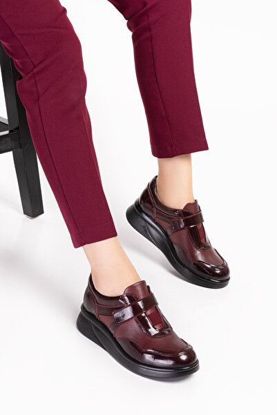 Akgün Terlik Kadın Bordo Hakiki Deri Comfort Taban Ayakkabı