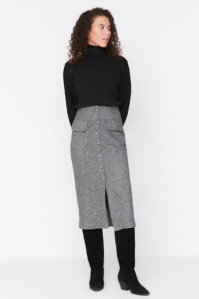 Trendyol Collection Grauer, mit Taschen verzierter, geknöpfter Midirock aus Kaschmir-Stoff TWOAW23ET00323