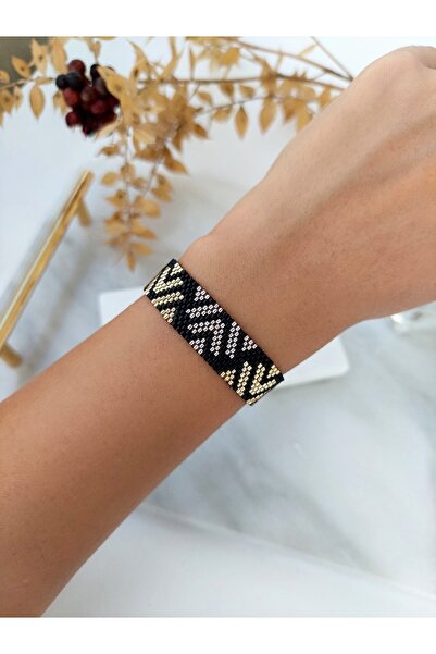 BUNİTA DESİGN سوار لوتس ميوكي