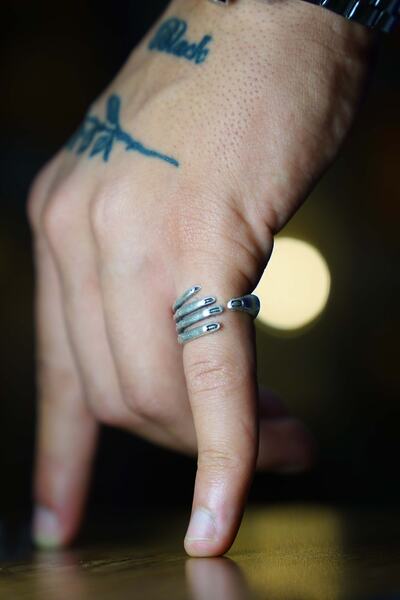 The Collection Antik Gümüş Kaplama Dişi Iskelet Parmağı Ayarlanabilir Yüzük