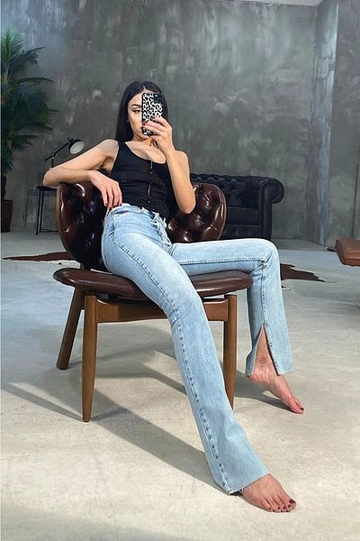 Livik Mansory Mdl Fashionnova Blue Snow Slit Lycra cu talie super înaltă, blugi largi