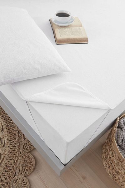 ModaCon Microfiber Water Liquid Proof Mattresses| Mattress Protector| 4 Seasonal| 4 Corner Rubber