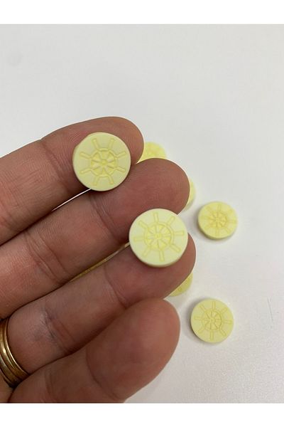 Rengarenk tuhafiye ve hobi Antique Button Light Yellow Button Special Painting 1.5x1.5cm 10 Pieces