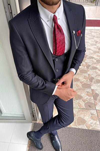 NAZEF Slim-Fit, Self-Patterned, Pointed Collar, Woolen Men's Suit with Vest