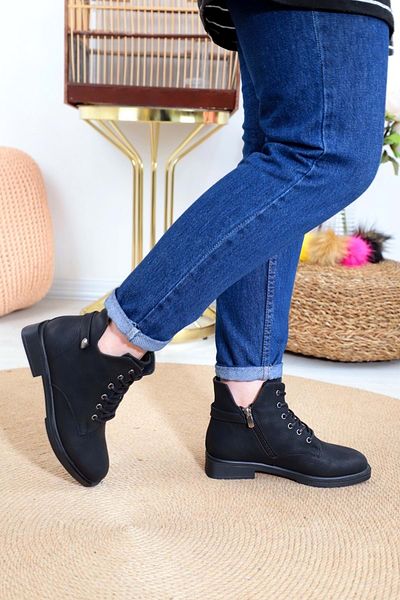 Konfores 1381 Short Boots
