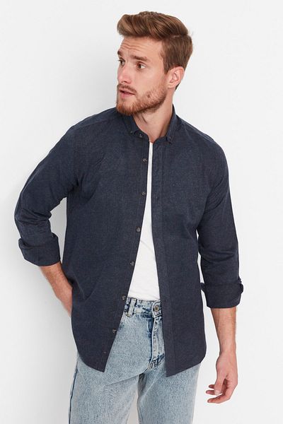Trendyol Collection Zimní košile Slim Fit v námořnické modré - límeček TMNAW20GO0094