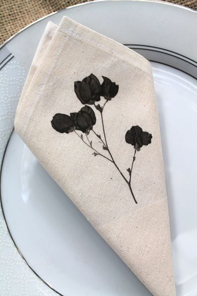 Emtory Home 6 Pieces Black Rose Natural Linen Serving Napkin
