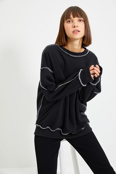 Trendyol Collection Černá oversize/široká mikina Karyoka prošívaná tlustá uvnitř fleecová pletená mikina TWOAW22SW0267