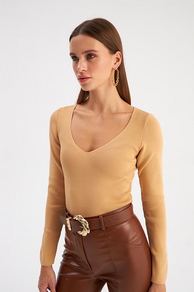 Sateen Crop de tricotaj cu decolteu în V - Biscuit