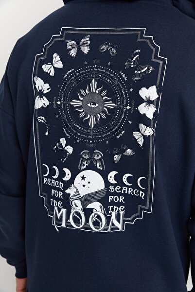 Trendyol Collection Tmavě modrá fleecová mikina s kapucí – oversize, teplá TMNAW23sw00344