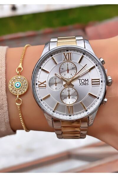 Tom Jones ساعة يد نسائية باللون الذهبي وسوار هدية