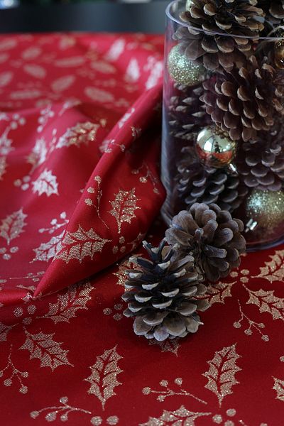 LUFA HOME Jacquard Christmas Tablecloth 232
